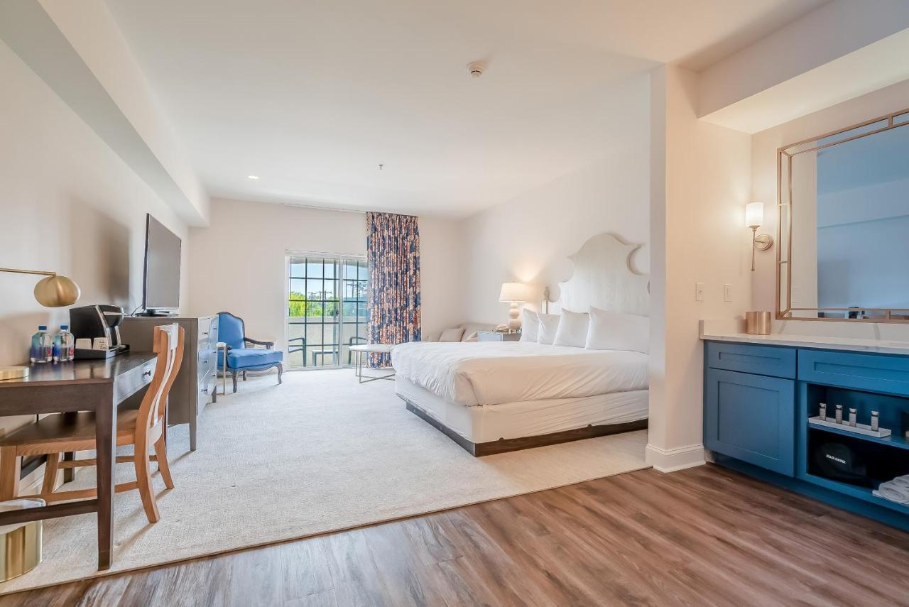 Chateau Renault Egg Harbor City Екстер'єр фото