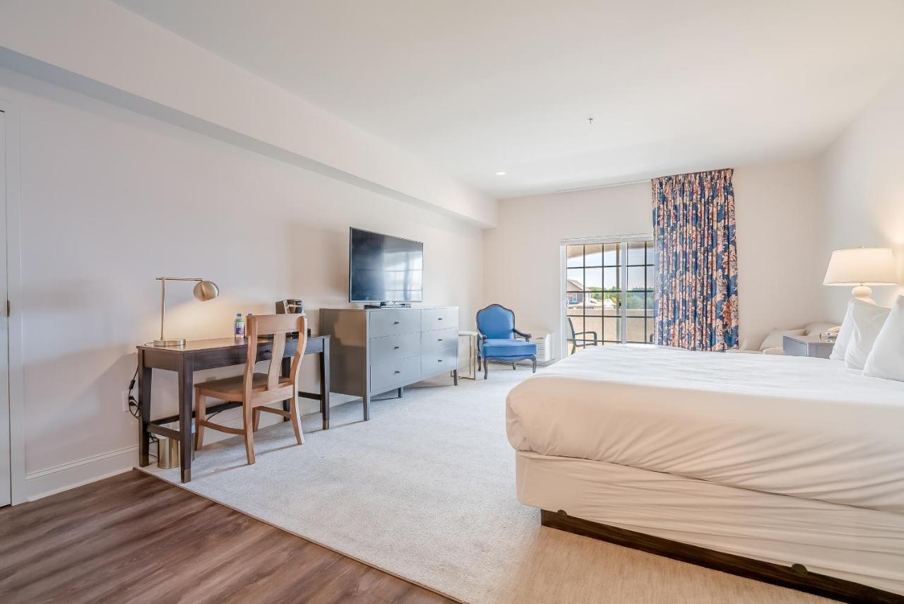 Chateau Renault Egg Harbor City Екстер'єр фото