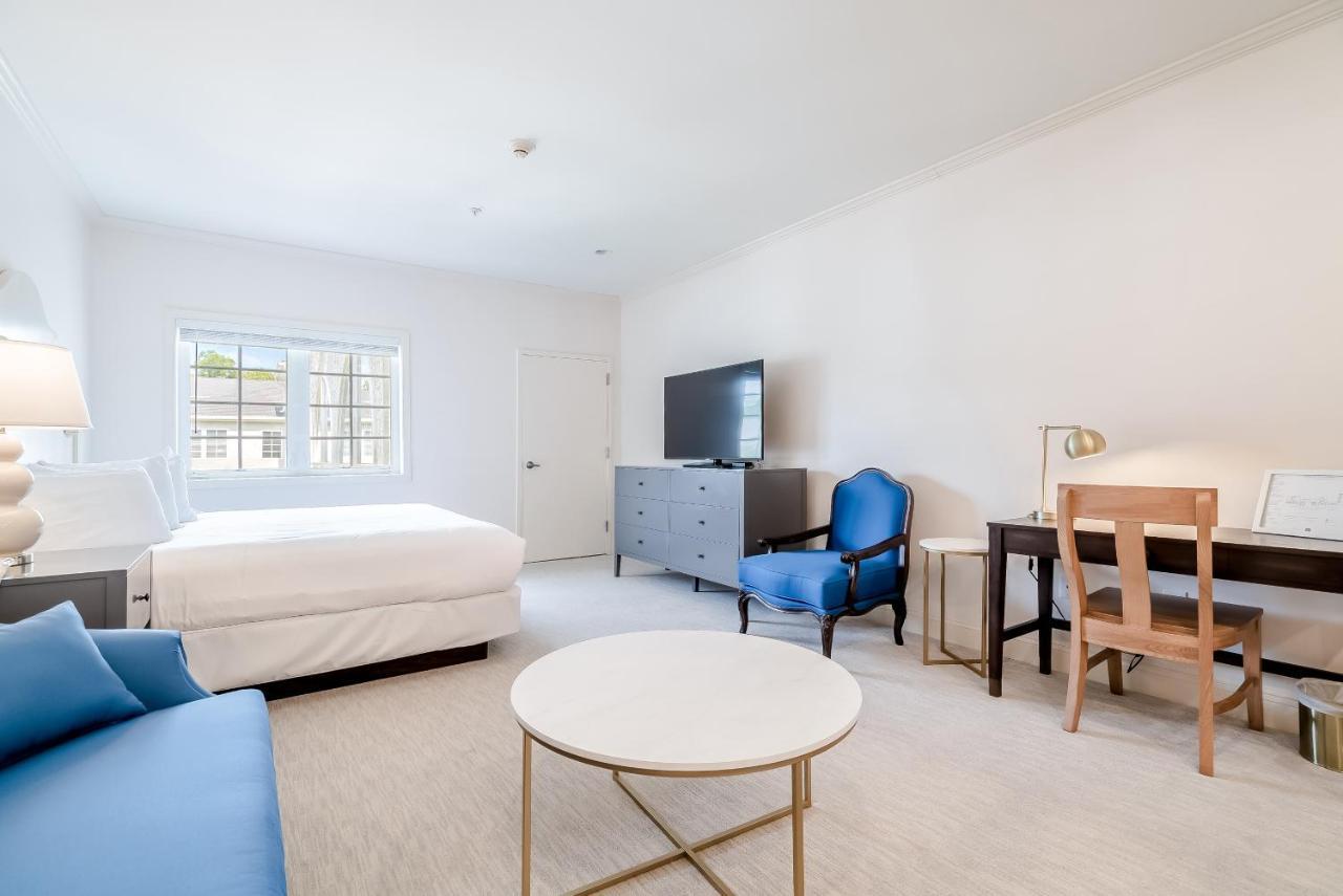 Chateau Renault Egg Harbor City Екстер'єр фото