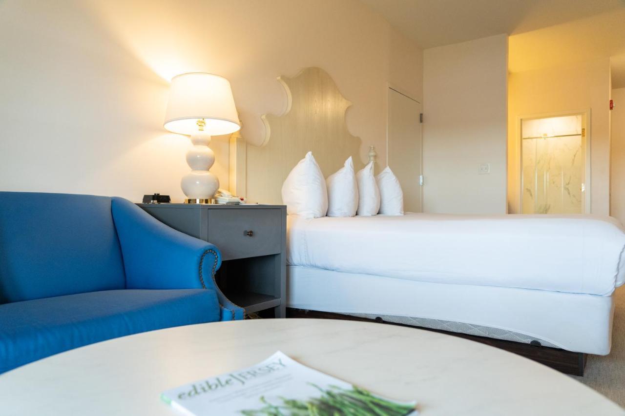 Chateau Renault Egg Harbor City Екстер'єр фото