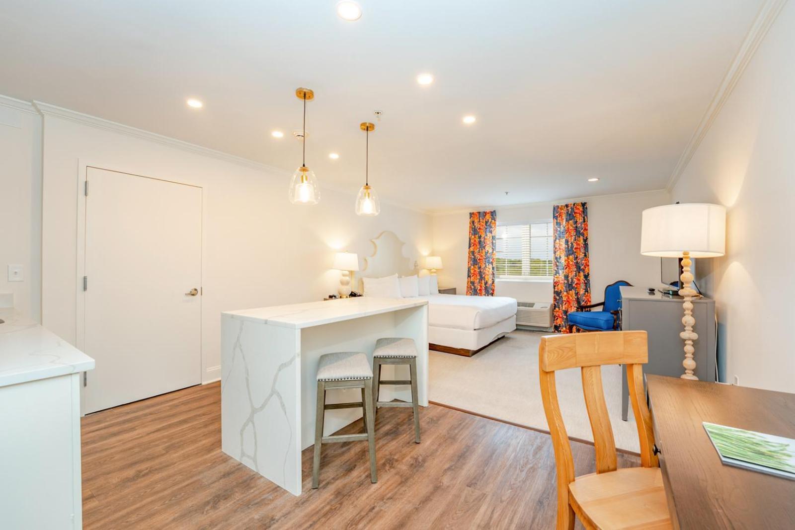 Chateau Renault Egg Harbor City Екстер'єр фото